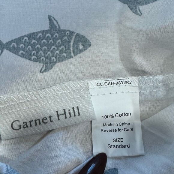 Garnet Hill Twin Flat Sheet & 2 Pillowcases Mini-Print Percale Blue Fish Set EUC - Picture 10 of 11